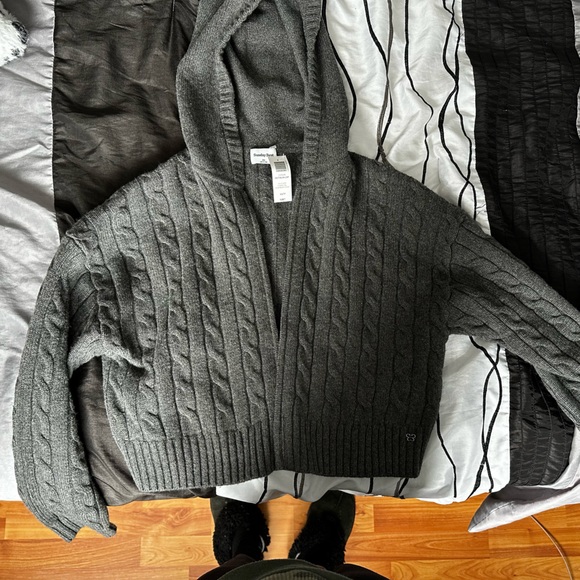 Sunday Best Octavia Aritzia XS NWT Cable Knit Cropped Sweater Grey - Picture 3 of 8